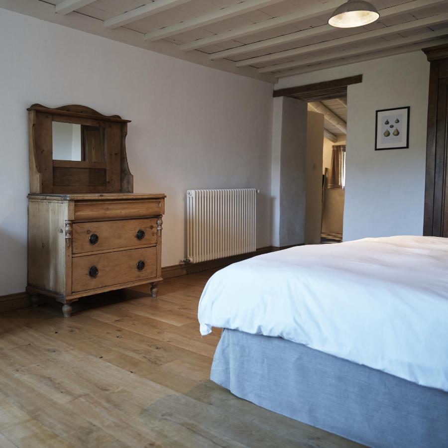 La Cour Du Marronnier Hotel Pont-de-Barret Buitenkant foto