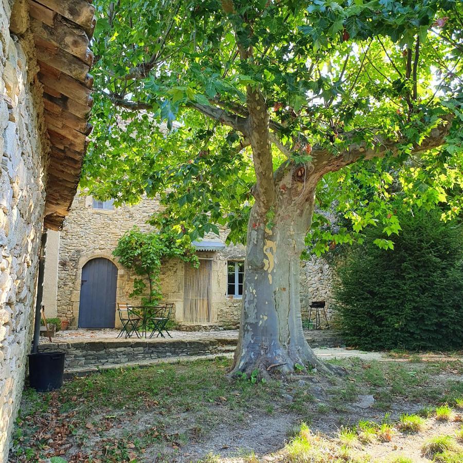 La Cour Du Marronnier Hotel Pont-de-Barret Buitenkant foto
