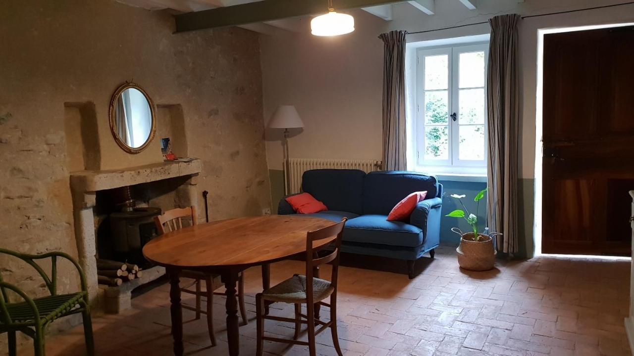 La Cour Du Marronnier Hotel Pont-de-Barret Buitenkant foto